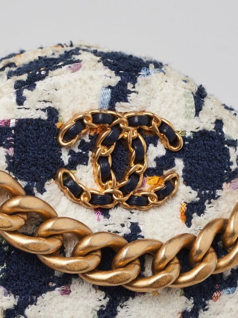 Chanel Blue/White Tweed Chanel 19 Round Clutch Bag - Picture 8 of 11
